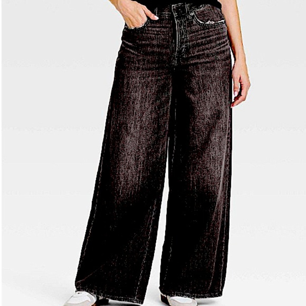 Universal Thread Super Wide-Leg Jeans 8R NWOT Black Mid-Rise Button Fly Trendy